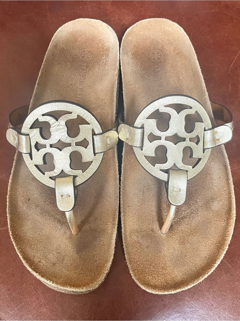 Tory Burch Metallic Silver Logo Cork Wedge Thong Sandals - Picture 6 of 12
